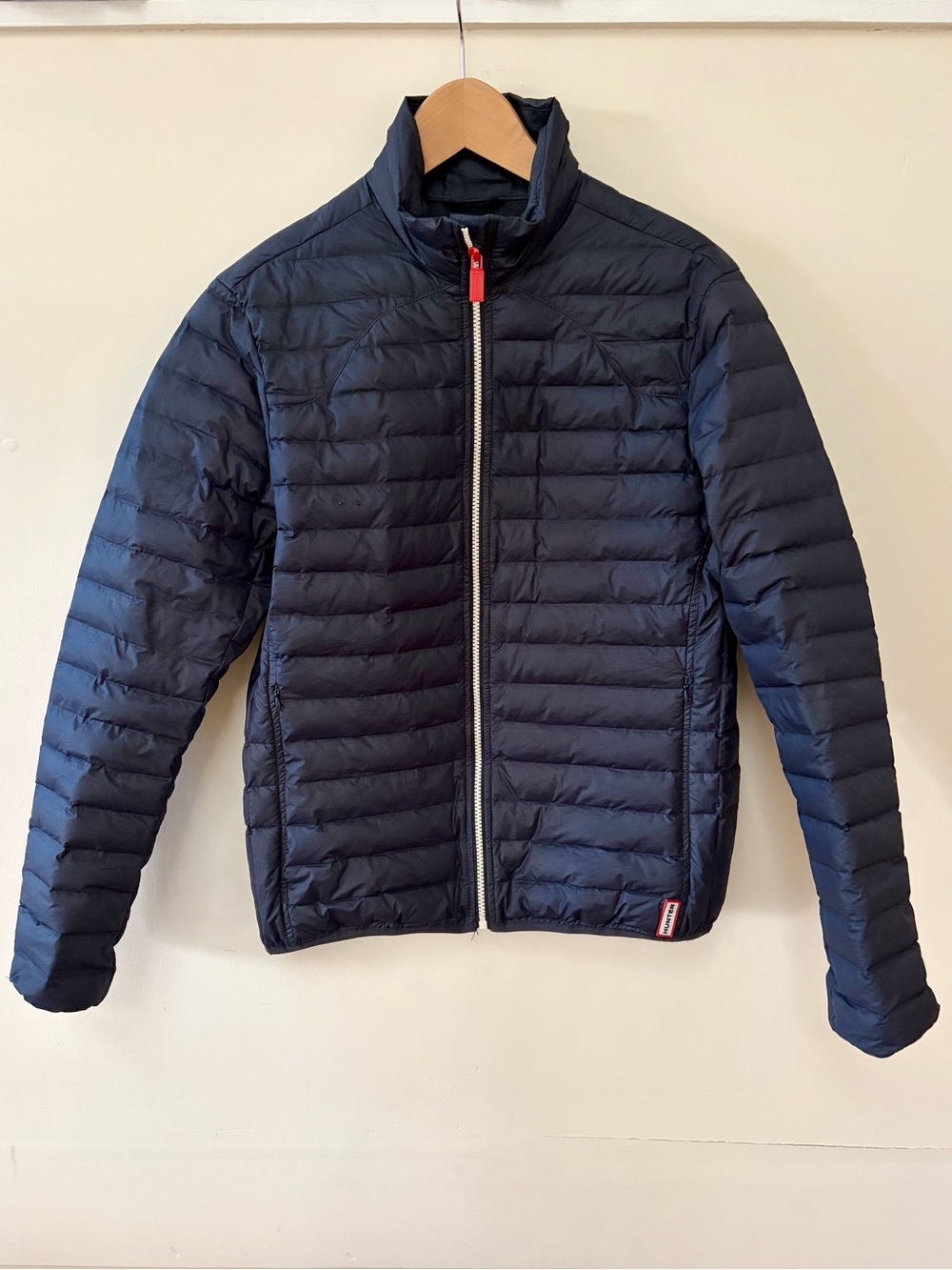 Hunter Men's Lightweight Puffer Jacket in Navy